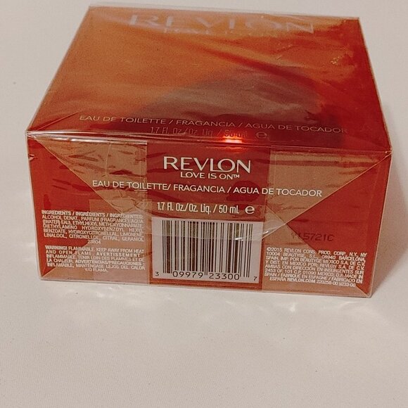 Love Is On Revlon Sealed BNIP Fragrance 1.7fl oz 50ml KISS LIP Shaped Bottle - Picture 4 of 9